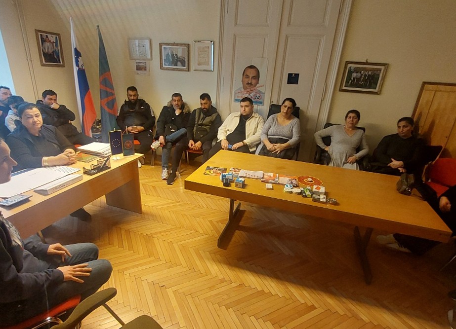 Delavnica Romano lil – Mostovi med generacijami
