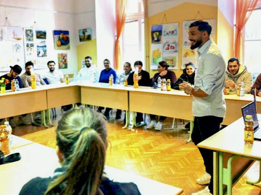 Delavnica Romske dimije – Mostovi med generacijami